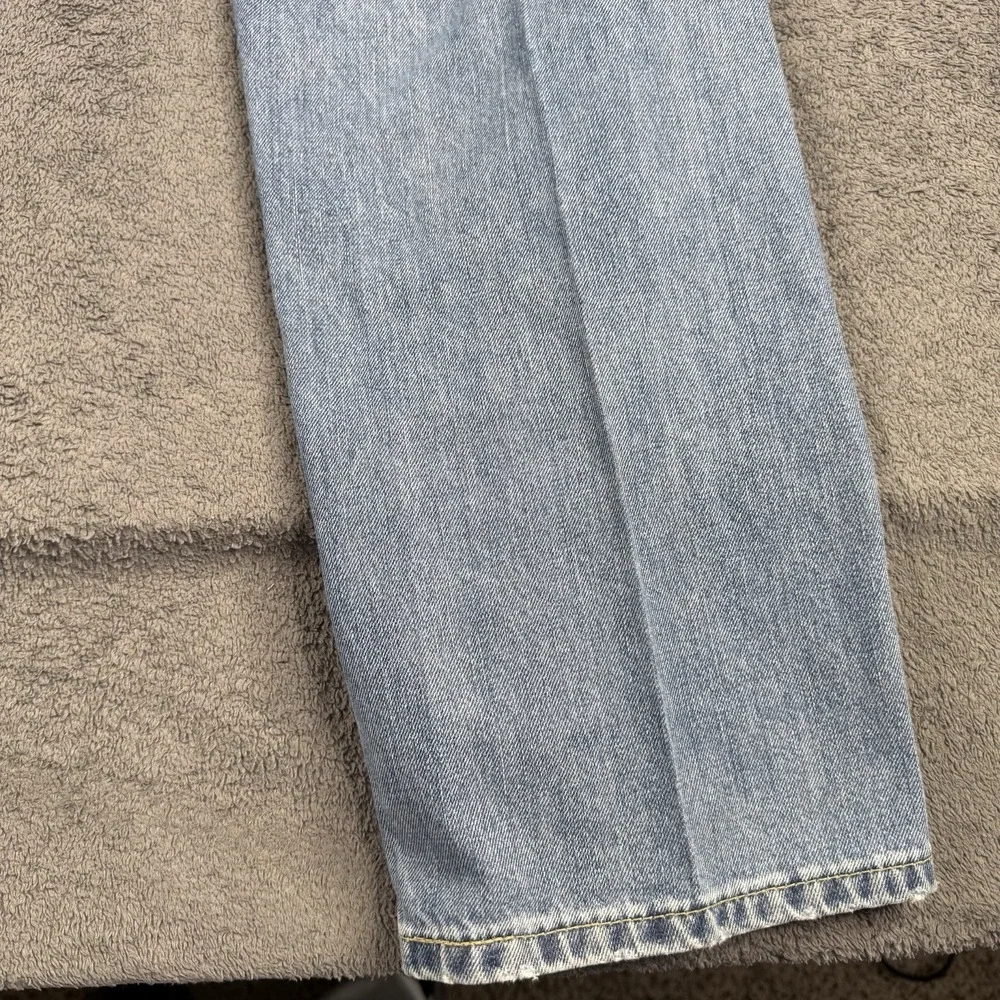 Levis 505 Jeans Mens 40 X 30 Blue Lite Straight Leg Regular Fit Denim Pants